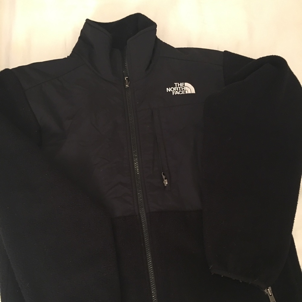 Black XS North Face fleece